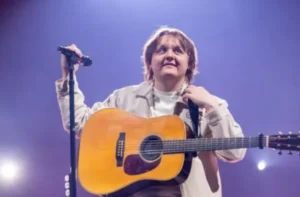 Lewis Capaldi 